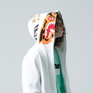 Meet your Posher, Desmond